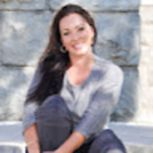 Meet your Posher, Adrienne